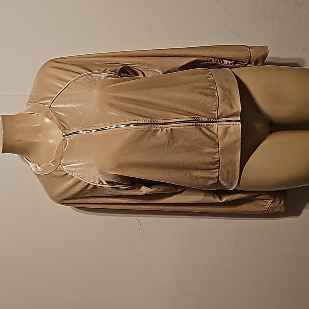 Size Large jacket from Color Thread